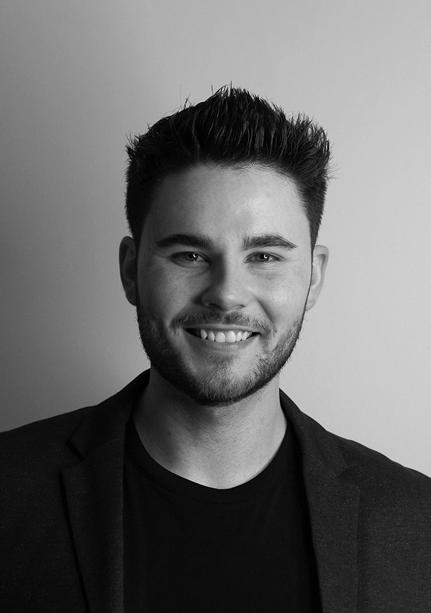 Black and white image of Marco Pedri, Broker with Shoreline Realty Corp., Brokerage and Hamilton real estate agent.